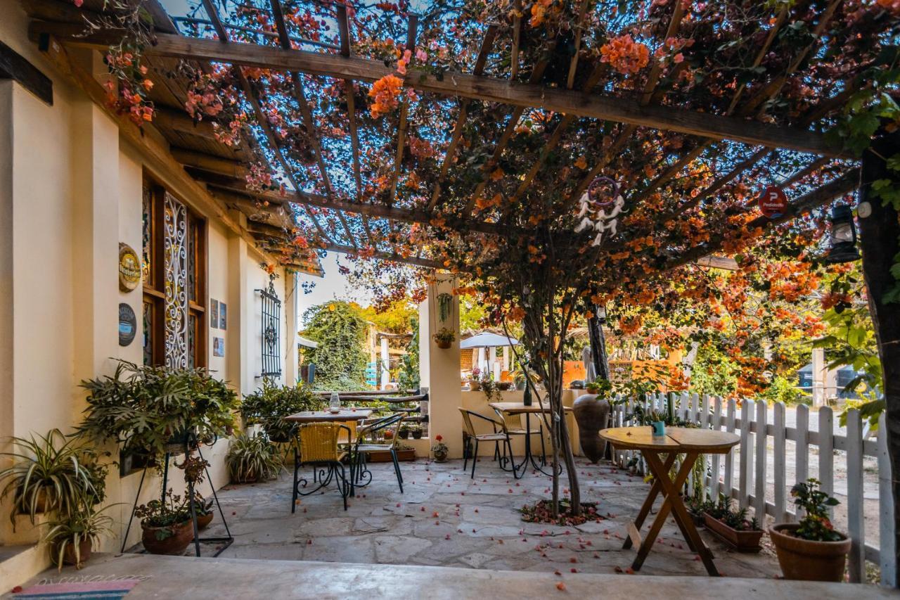 伊察 Luchy'S Country House旅舍 外观 照片